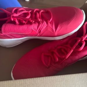 Used size 7 Nike sneakers